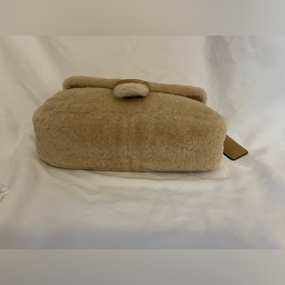 COACH PILLOW TABBY IN SHEARLING 26 - Picture 11 of 11